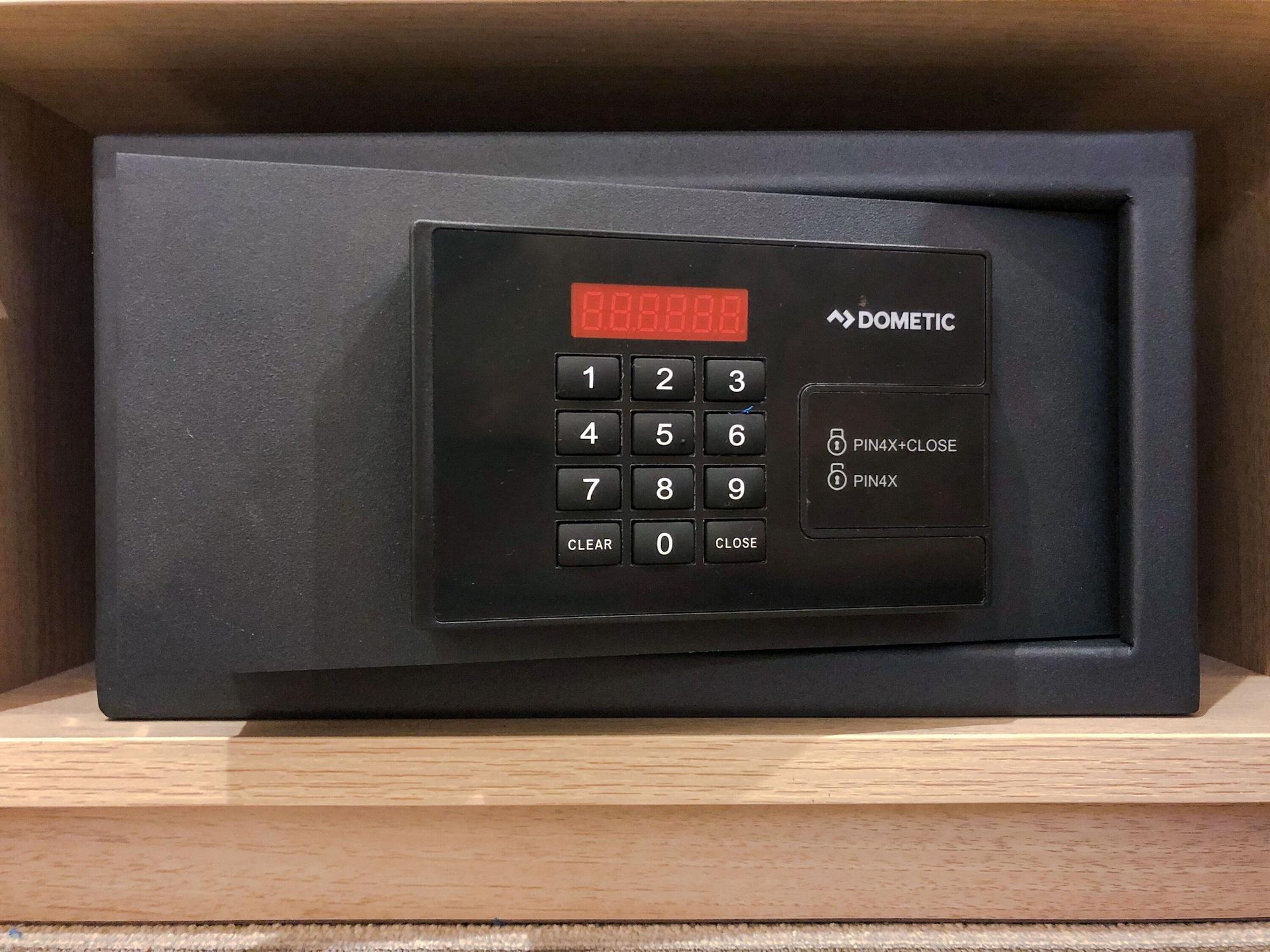 Four Points Flex By Sheraton Osaka Kitahama Εξωτερικό φωτογραφία