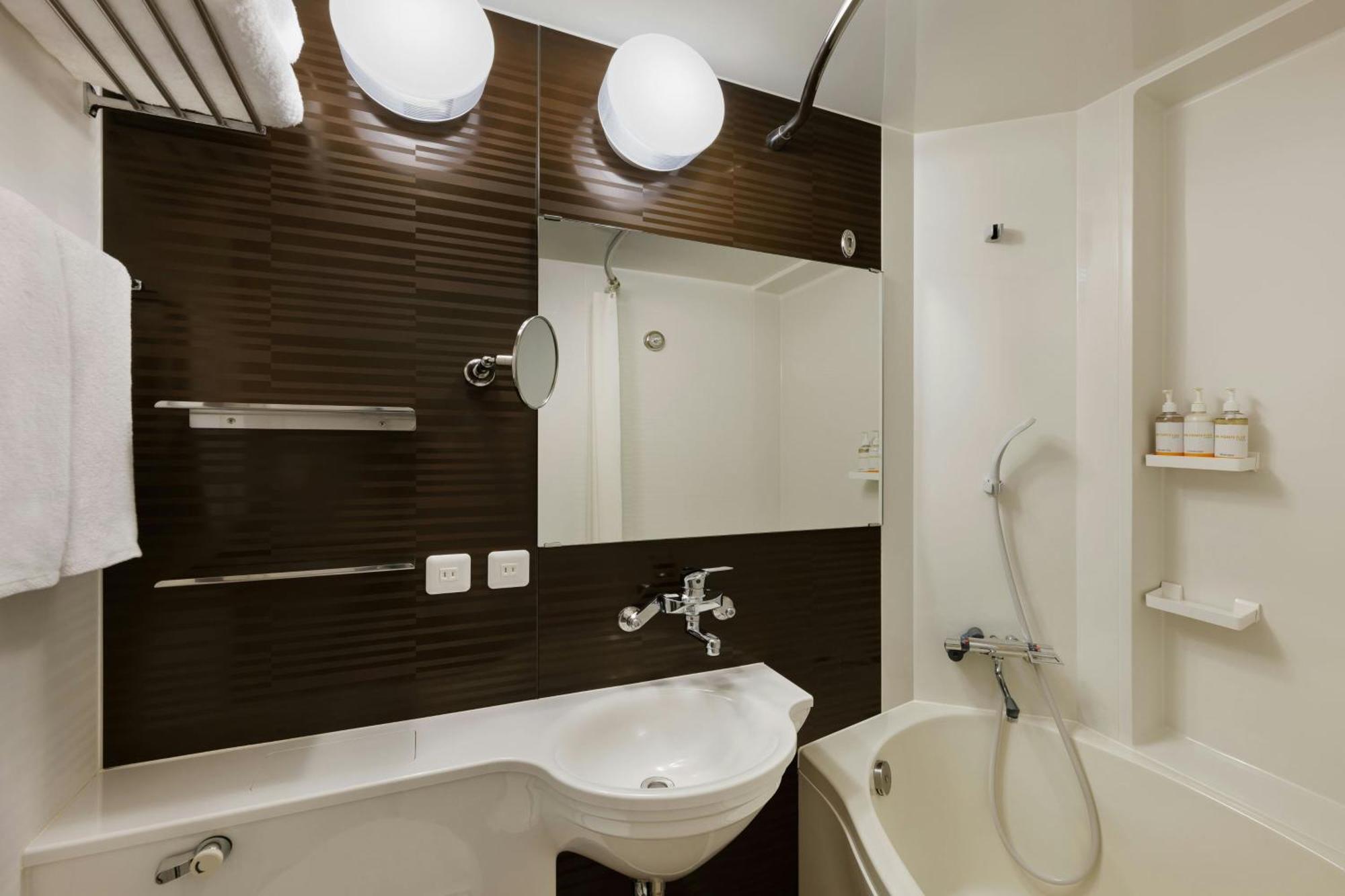 Four Points Flex By Sheraton Osaka Kitahama Εξωτερικό φωτογραφία